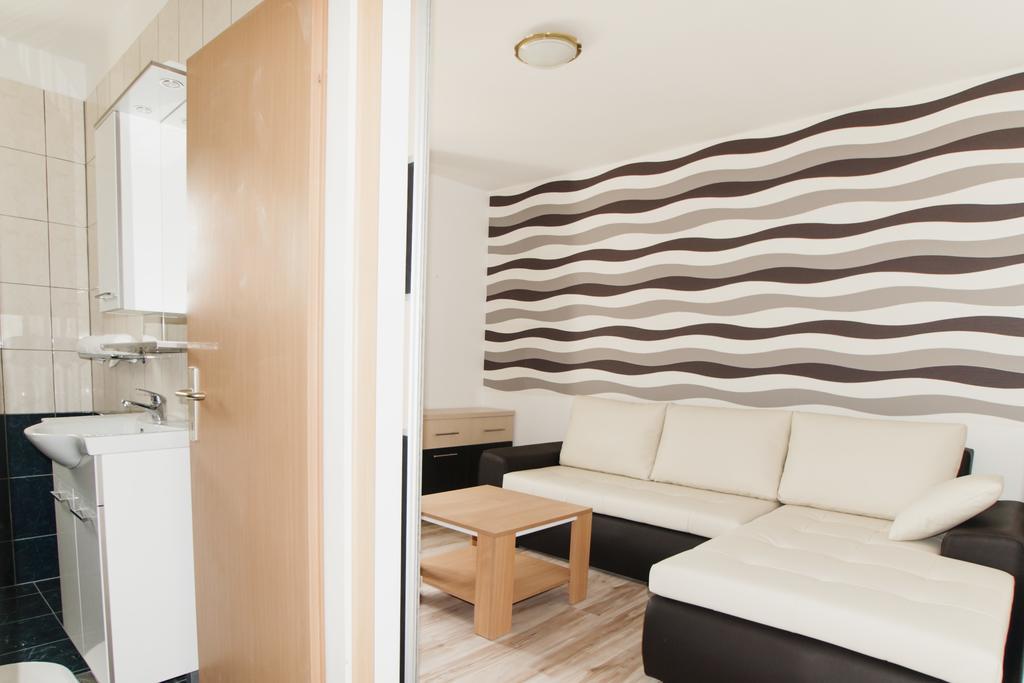 Apartments Toka Petrčane Habitación foto
